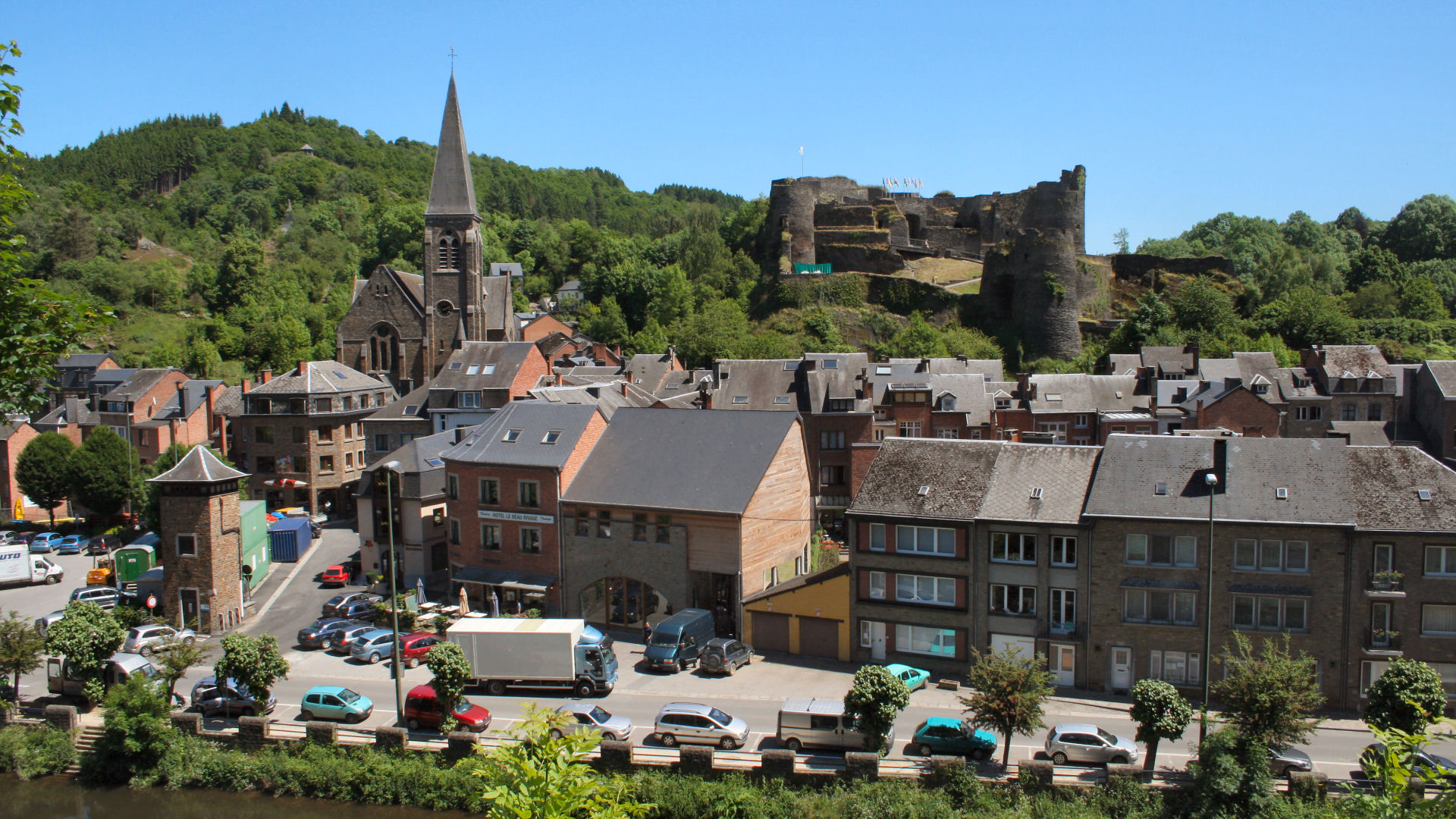 Uurwerk van La RocheenArdenne Alles wat u moet weten Ardennen.nl Uurwerk van La RocheenArdenne Alles wat u moet weten Ardennen.nl