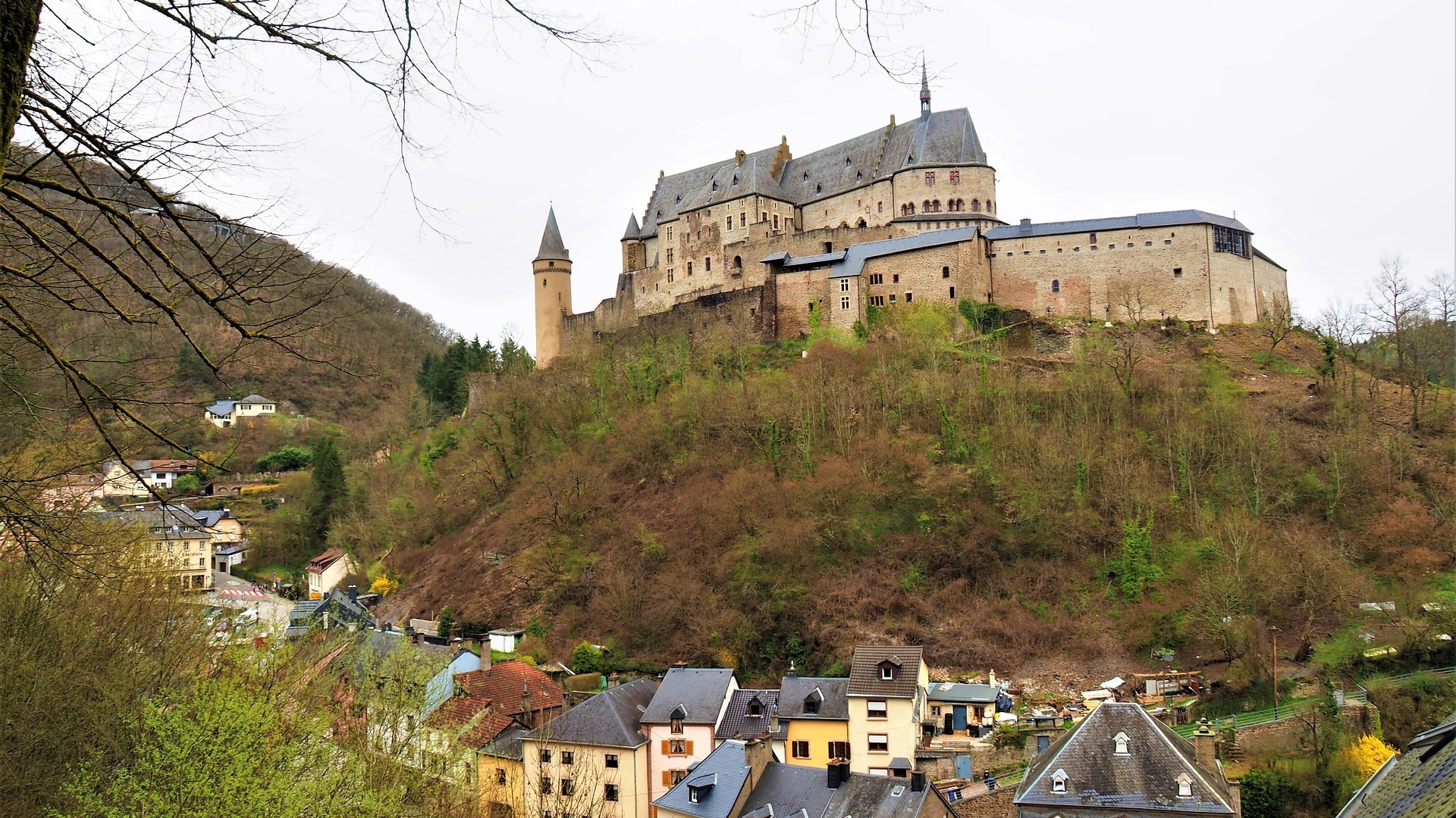 Vianden stad in de Ardennen in Luxemburg