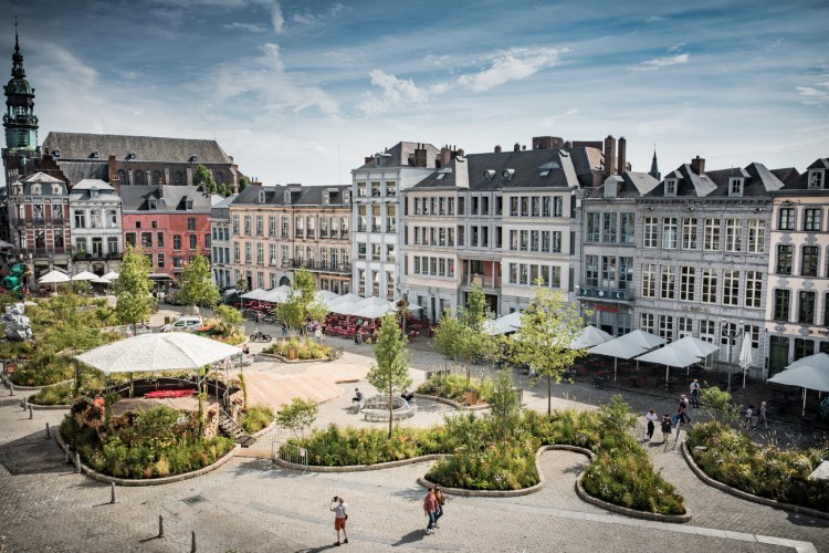 Grote Markt van Mons