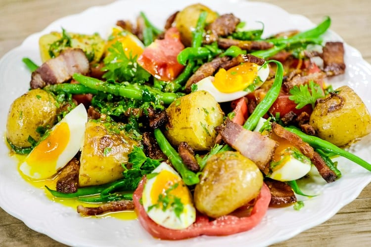 Luikse Salade, dé klassieker uit de Belgische keuken