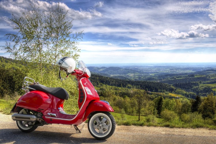 Vespa huren Ardennen: Ontdek de mooiste routes in Durbuy