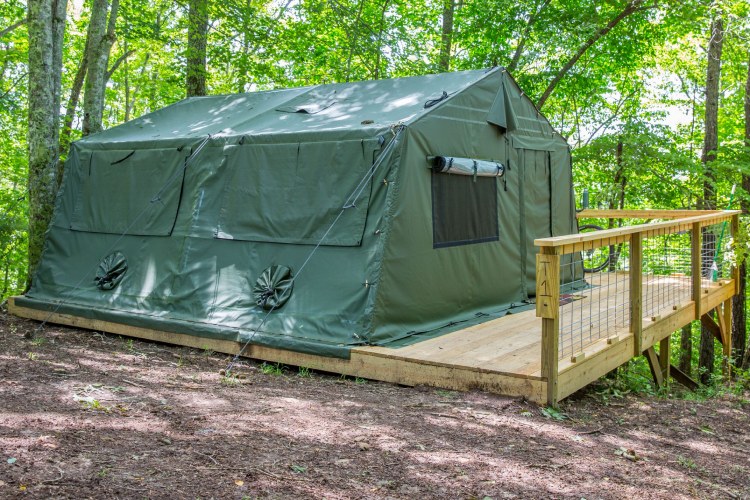 Army leger tent camping Olympia in de Ardennen