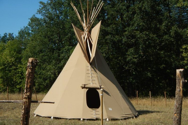 Tipi tent camping Olympia in de Ardennen