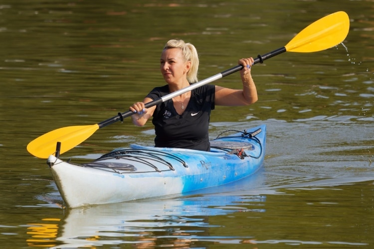 Wat is het verschil tussen een kayak en een kano?