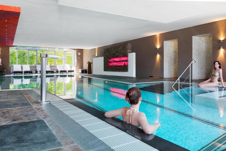 Hotel Bütgenbacher Hof zwembad