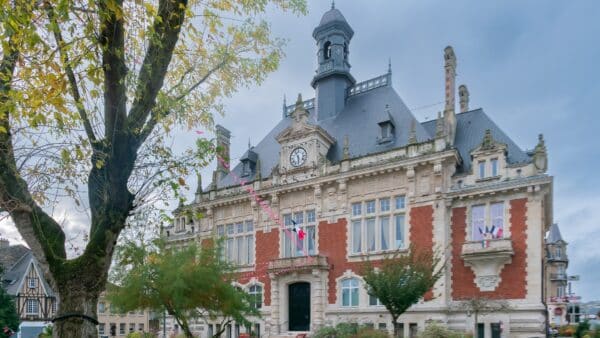 Hôtel de Ville van Rethel