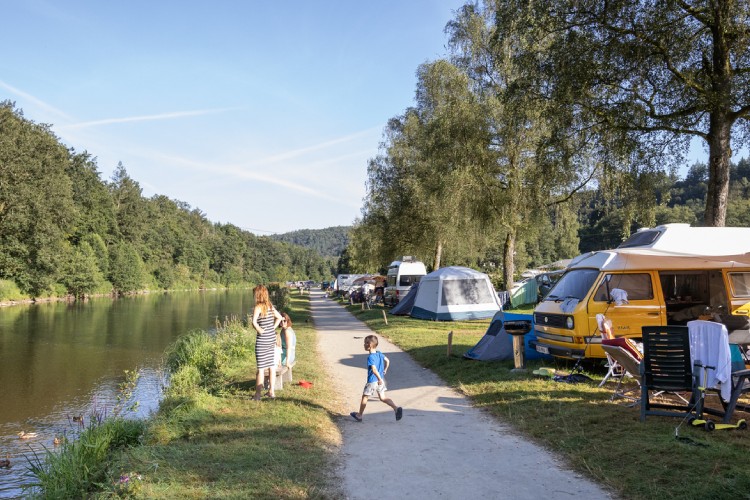 Camping Huttopia Vallée de la Semois in de Ardennen