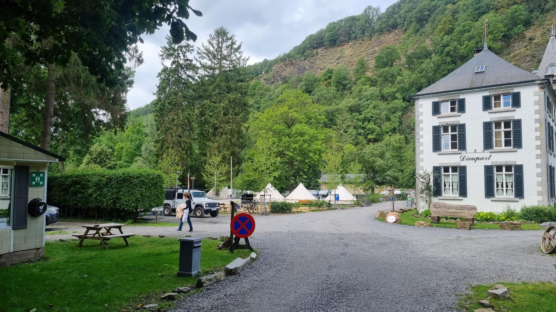 Camping Domaine Château de Dieupart in de Ardennen