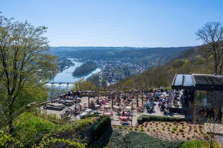 Terras van Le Panorama in Namen