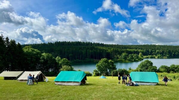 Kamperen in de Ardennen: zo haal je alles uit je verblijf in de natuur